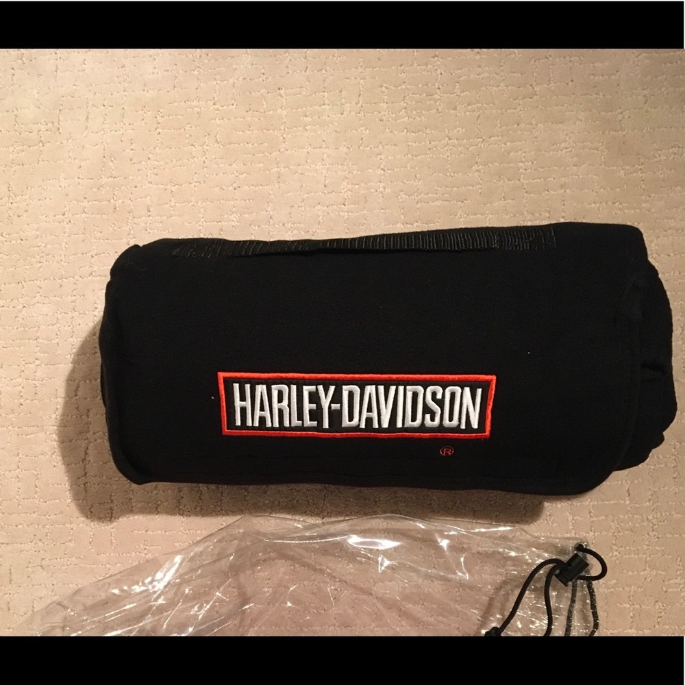 Harley-Davidson 100th Anniversary roll up blanket - Picture 2 of 5